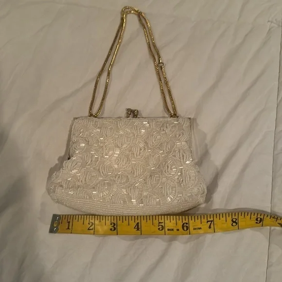 Ed B Robinson white pearl clutch. Handmade in Hong Kong - Picture 6 of 9